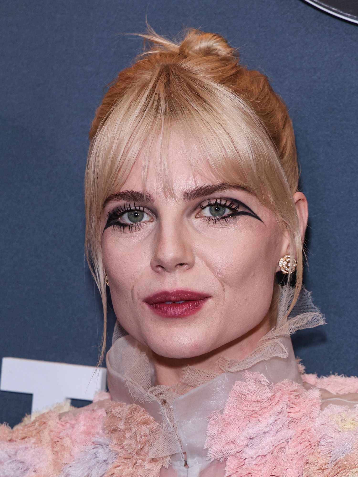 SLB-138.jpg SLB-138.jpg