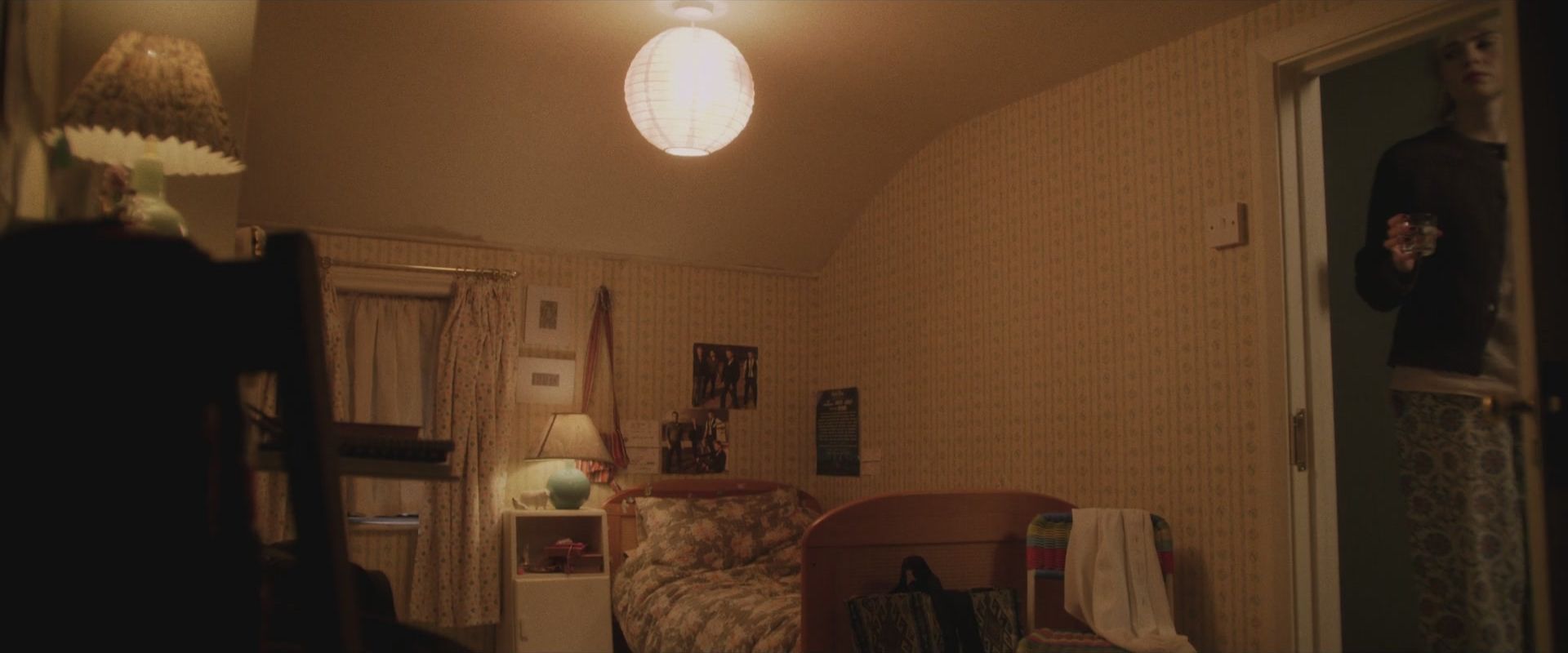 ILB203-233.jpg ILB203-233.jpg